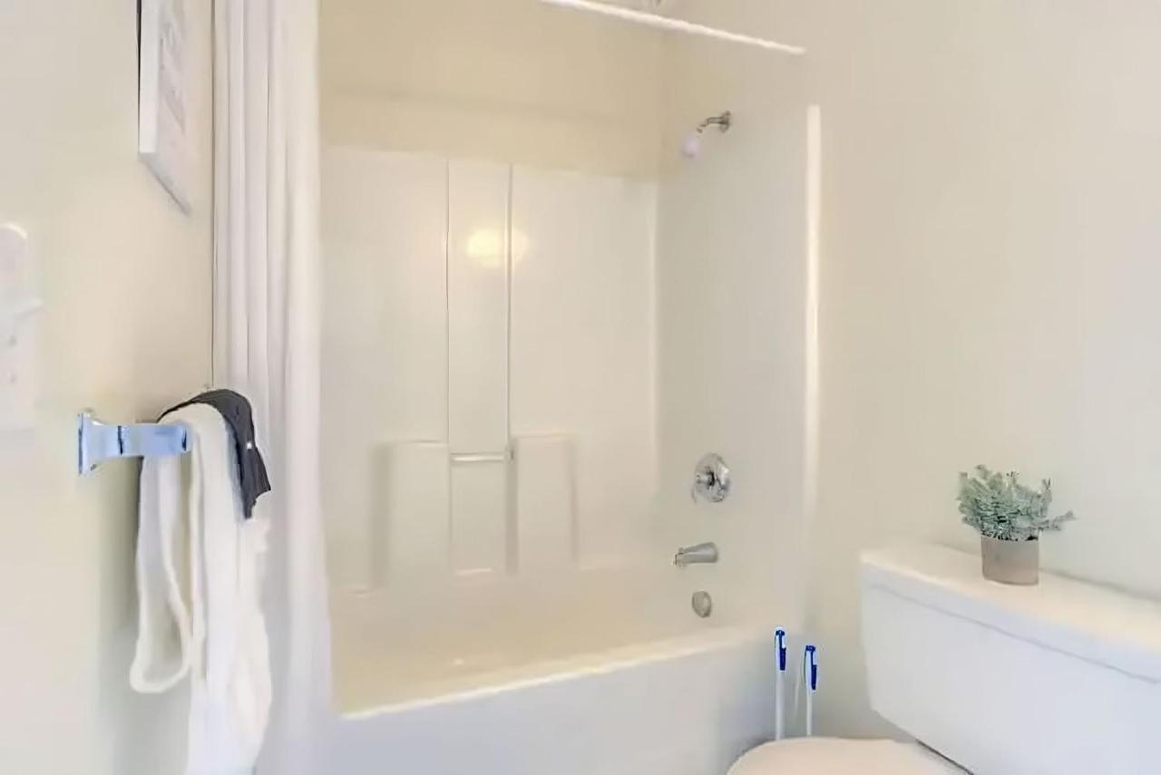 Apartment Perfect 1br In Prime Location & View Of Stadiums Detroit