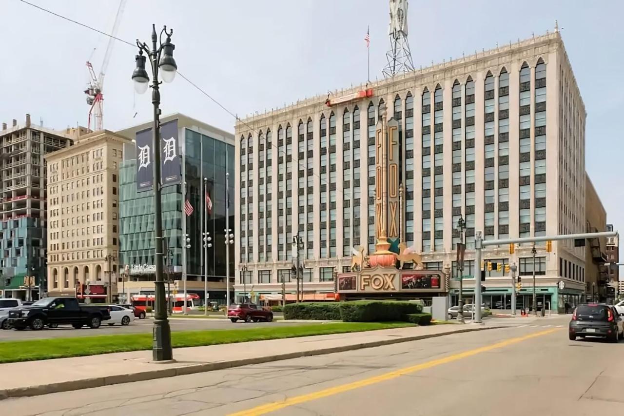 Perfect 1br In Prime Location & View Of Stadiums